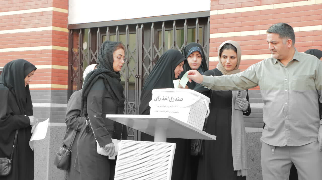 جلسه انجمن اولیاء و مربیان