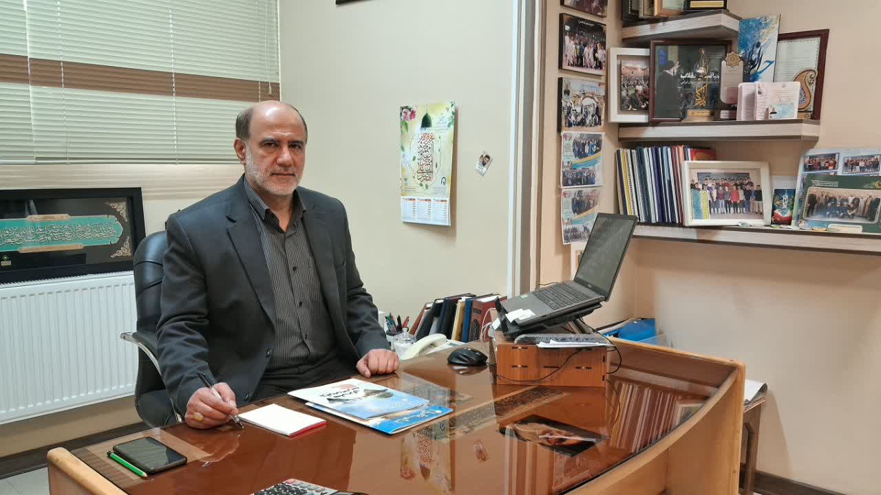 پیام تقدیر و توصیه‌های آموزشی مدیر دبیرستان