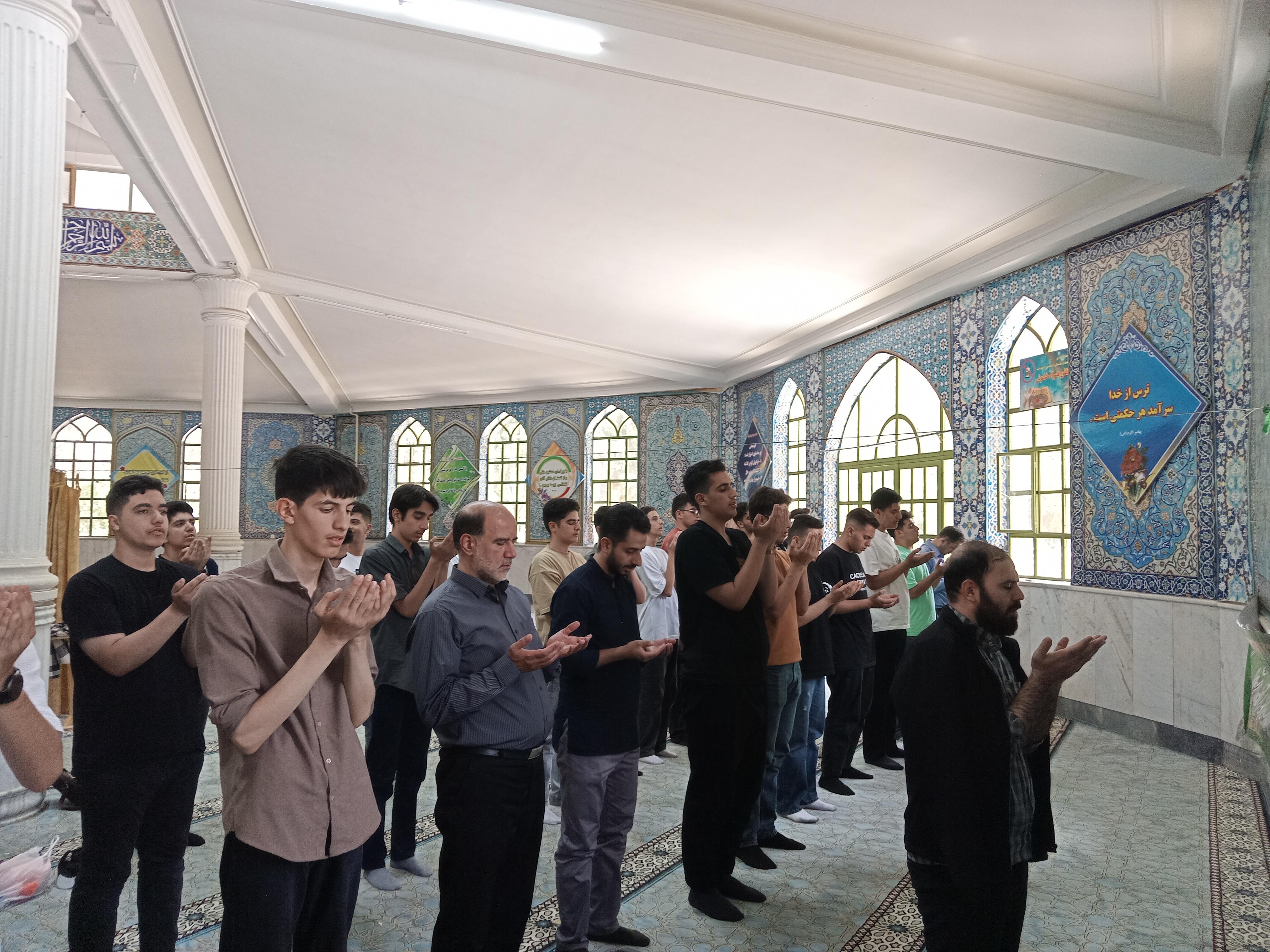 اردوی اصفهان 1404