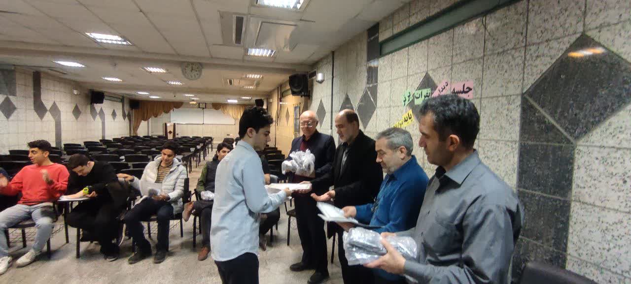 نفرات برتر پایه دوازدهم